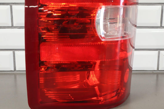 07-13 Chevy Silverado Driver Left OEM Tail Light Tail Lamp Assembly