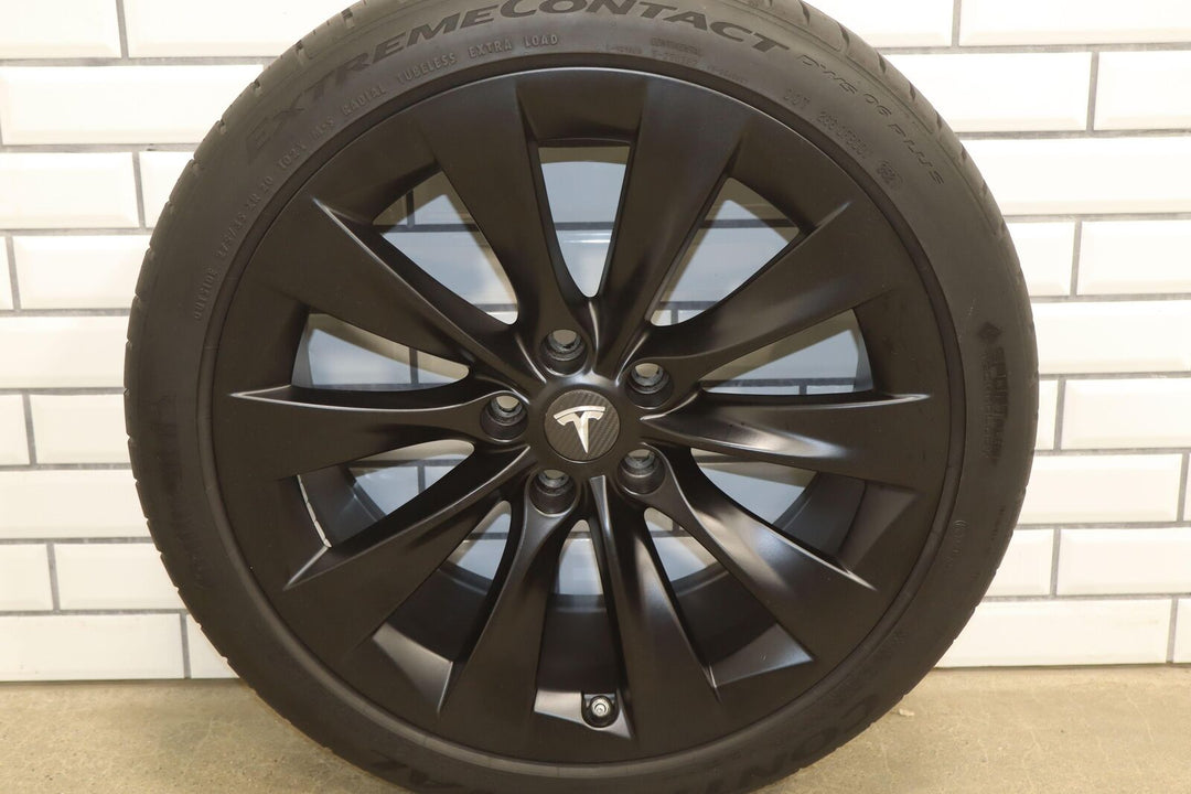 2012-2020 Tesla Model X OEM 20x9.5 Slipstream Wheel / Tire Set Powder Coated