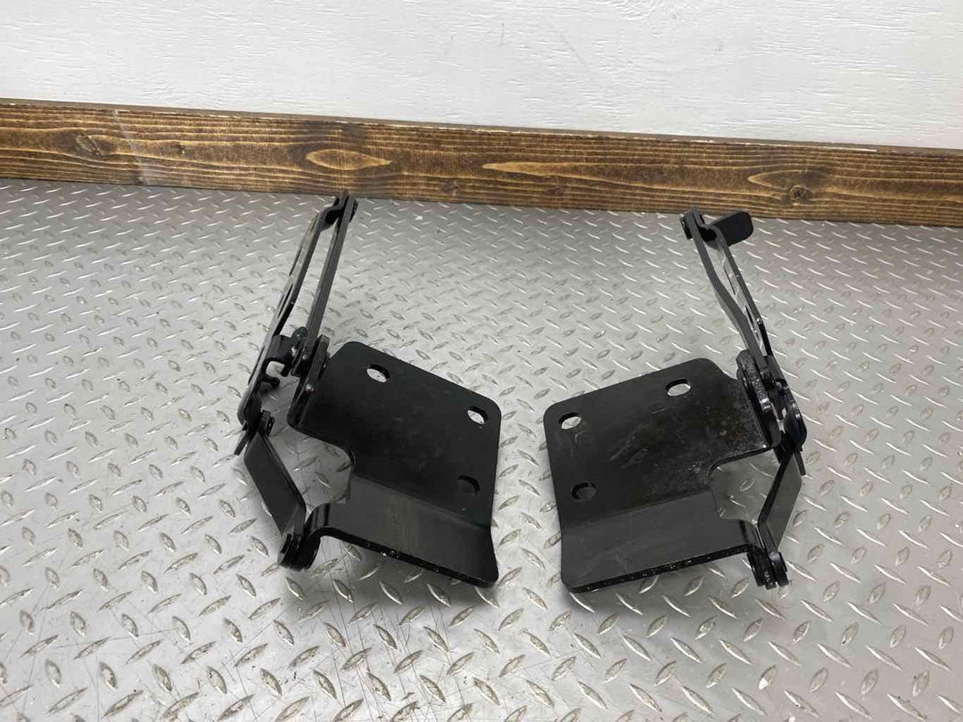 03-06 Chevy SSR Left & Right Pair of Tonneau Cover Hinges (Black 41U)