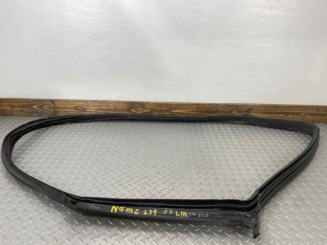 14-17 Maserati Ghibli Left LH REAR Door Weather Stripping Gasket Seal