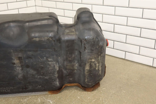 02-03 Cadillac Escalade Tahoe Yukon 26 Gallon Gasoline Fuel Tank W/Pump OEM