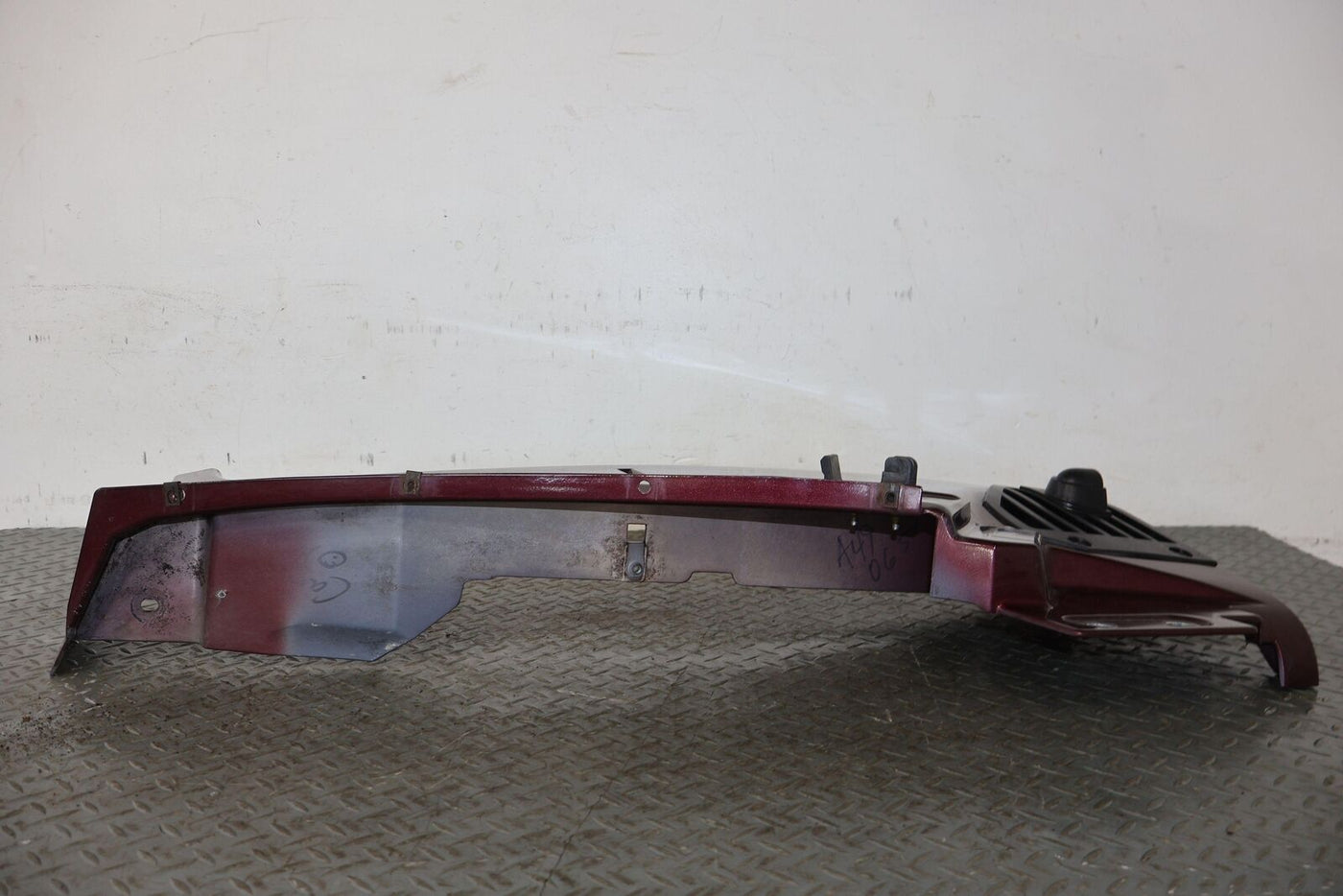 03-09 Hummer H2 OEM Front Right Passenger Fender (Twilight Maroon 49U) See Notes