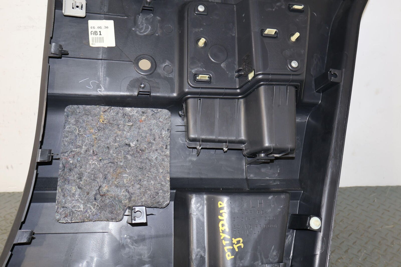 07-09 Toyota FJ Cruiser Rear Right Interior Door Trim Panel (Dark Charcoal AA)