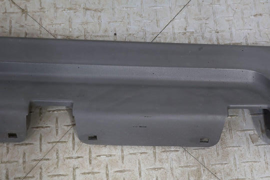 00-06 Chevy Tahoe Right RH OEM Rocker Moulding (Textured Gray) Solid Mount