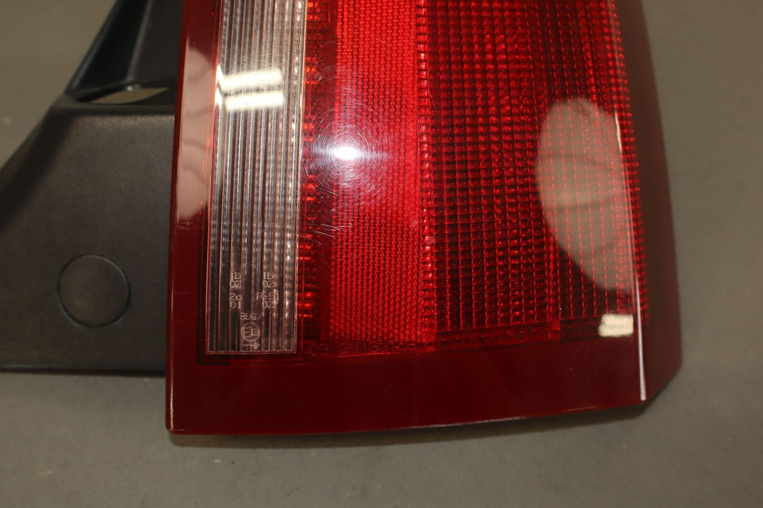 04-09 Cadillac XLR RH Right Passenger Tail Light Lamp OEM Tested