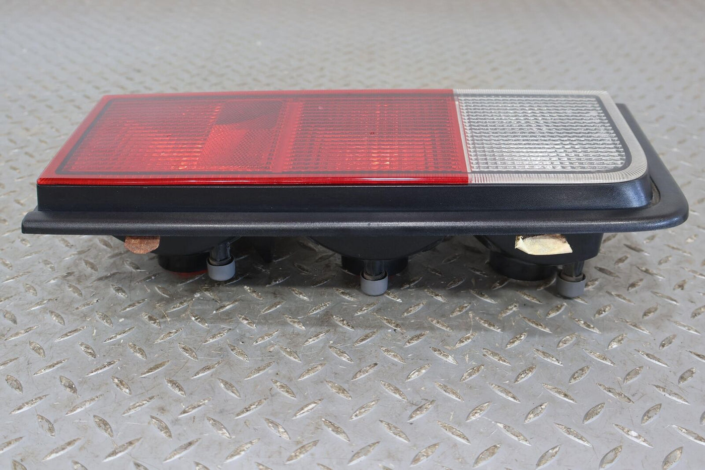 05-09 Hummer H2 Left LH Driver Tail Light Lamp OEM (SUV) Tested