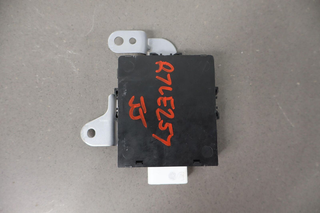 03-09 Lexus GX470 4WD Transfer Case Control Module (Right Dash) OEM 89530-60290