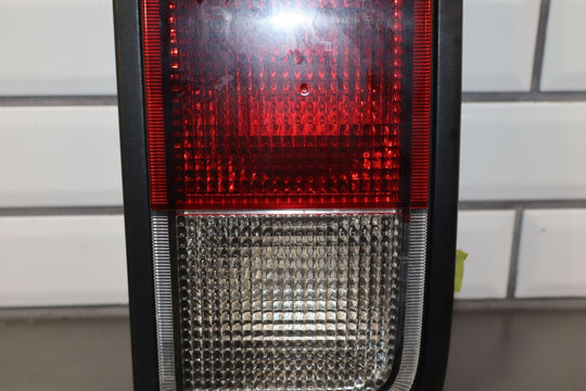 05-09 Hummer H2 SUV RH Right Passenger Tail Light Lamp Body Mounted OEM