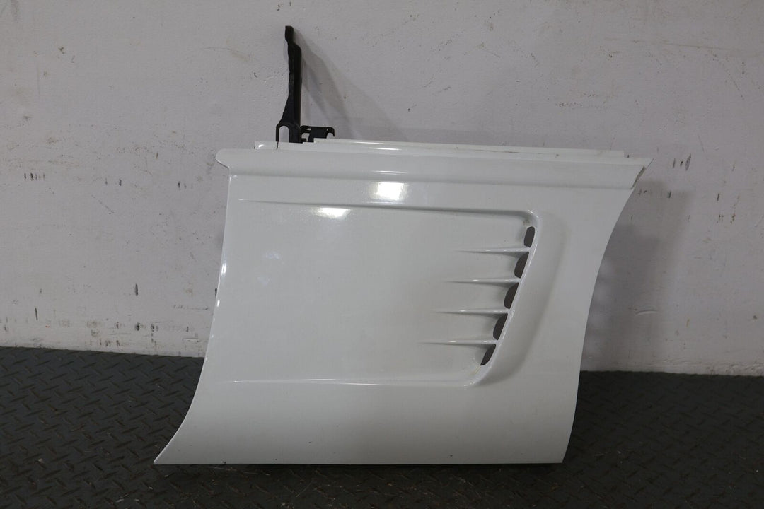 91-96 Chevy C4 Corvette Passenger Right Fender (Artic White 10U) See Notes