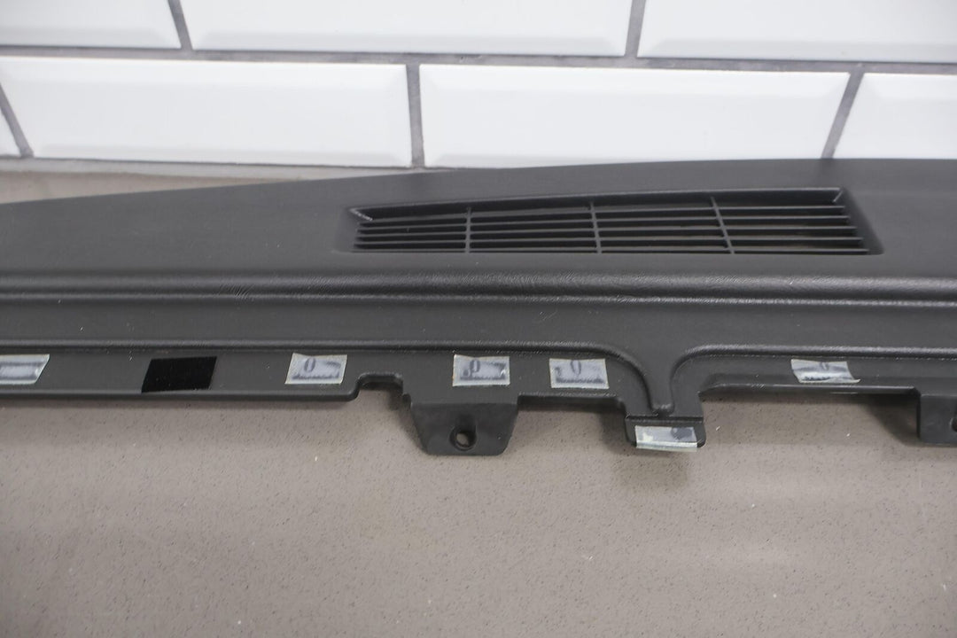 03-07 Hummer H2 OEM Upper Dash Cover Pad (Ebony 482) See Description