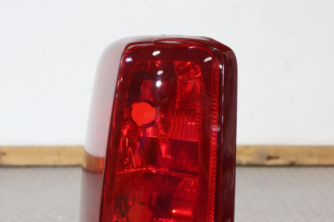 02-06 Cadillac Escalade Short WB Rear Left LH Tail Light Lamp (Tested) OEM