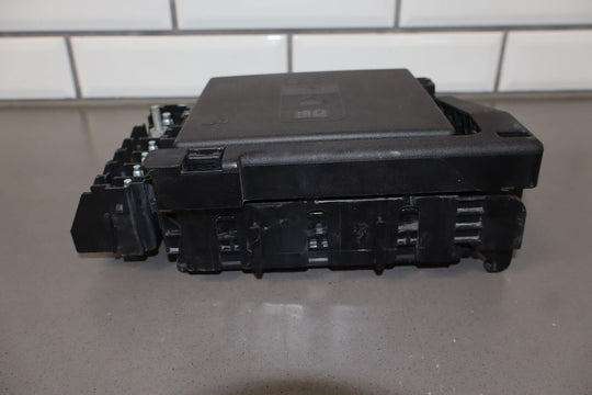 2019-2020 Chevy Camaro SS LT1 Underhood Engine Fuse Box