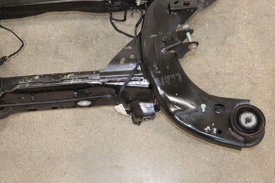 15-16 Dodge Challenger R/T Rear 6.4L Bare Undercarriage Crossmember (89K)