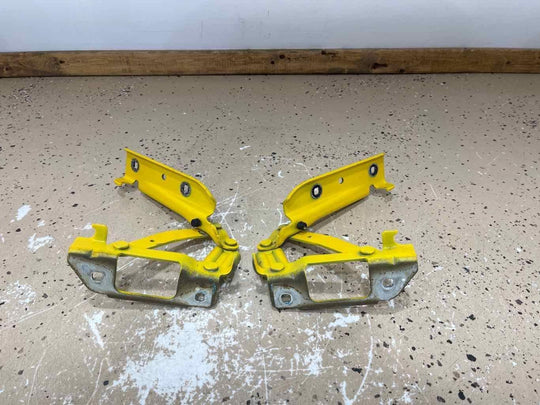 10-15 Chevy Camaro SS Pair LH & RH Hood Hinges Coupe (Yellow GCO)