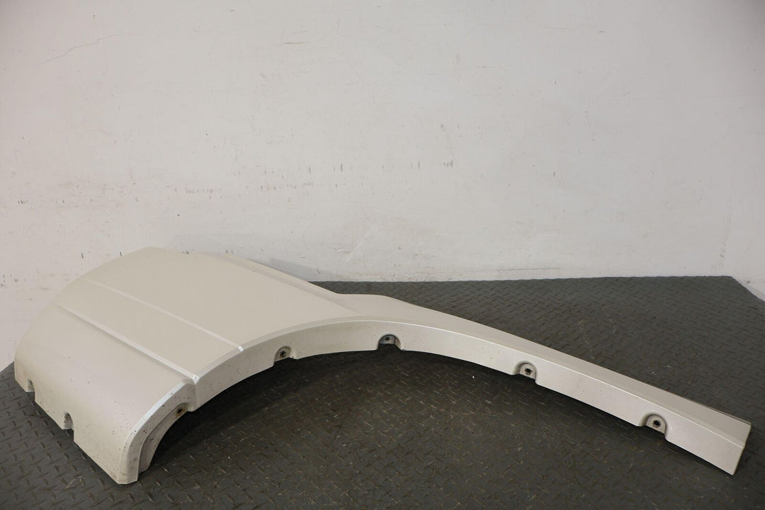 03-06 Cadillac Escalade Short WB Rear Right Quarter Panel Moulding White Diamond