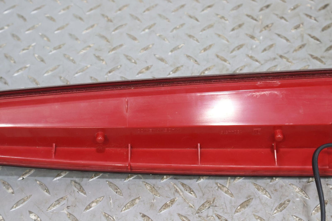 2002 Cadillac Escalade OEM LED 3rd Brake Light (Tested) No Surround