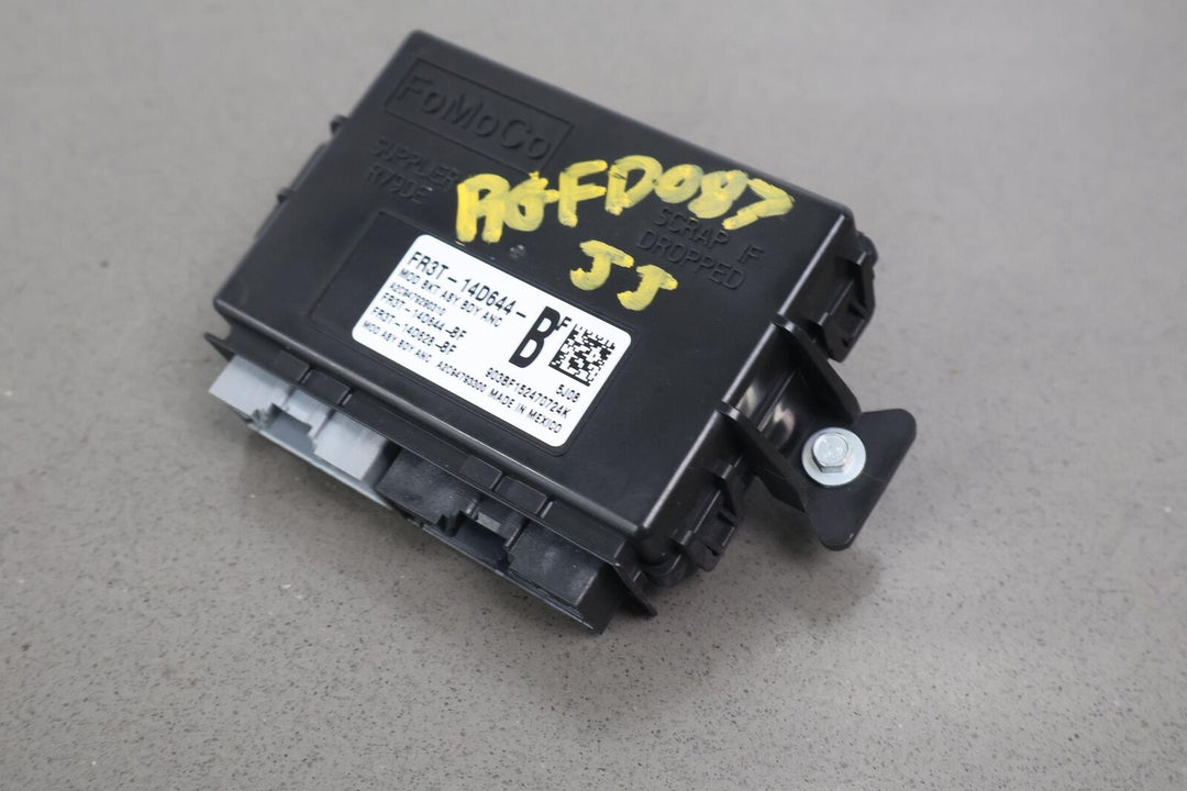 15-22 Ford Mustang GT Lighting Control Module OEM (FR3T-14D644-BF)