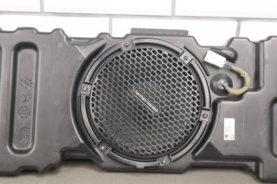 19-22 Ram 2500 / 3500 OEM Alpine Subwoofer Speaker W/ Enclosure (68381648AA)