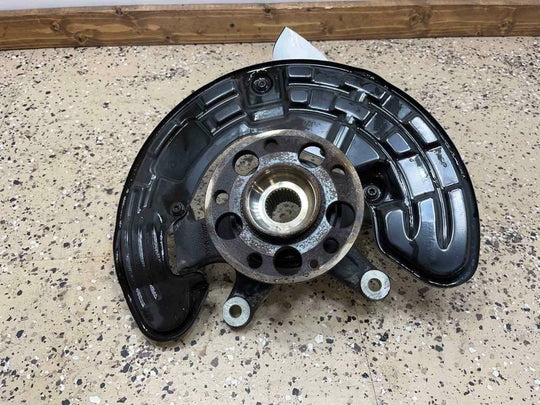 14-19 Mercedes Benz CLA45 Right Passenger Front Spindle Knuckle W/ Hub W117