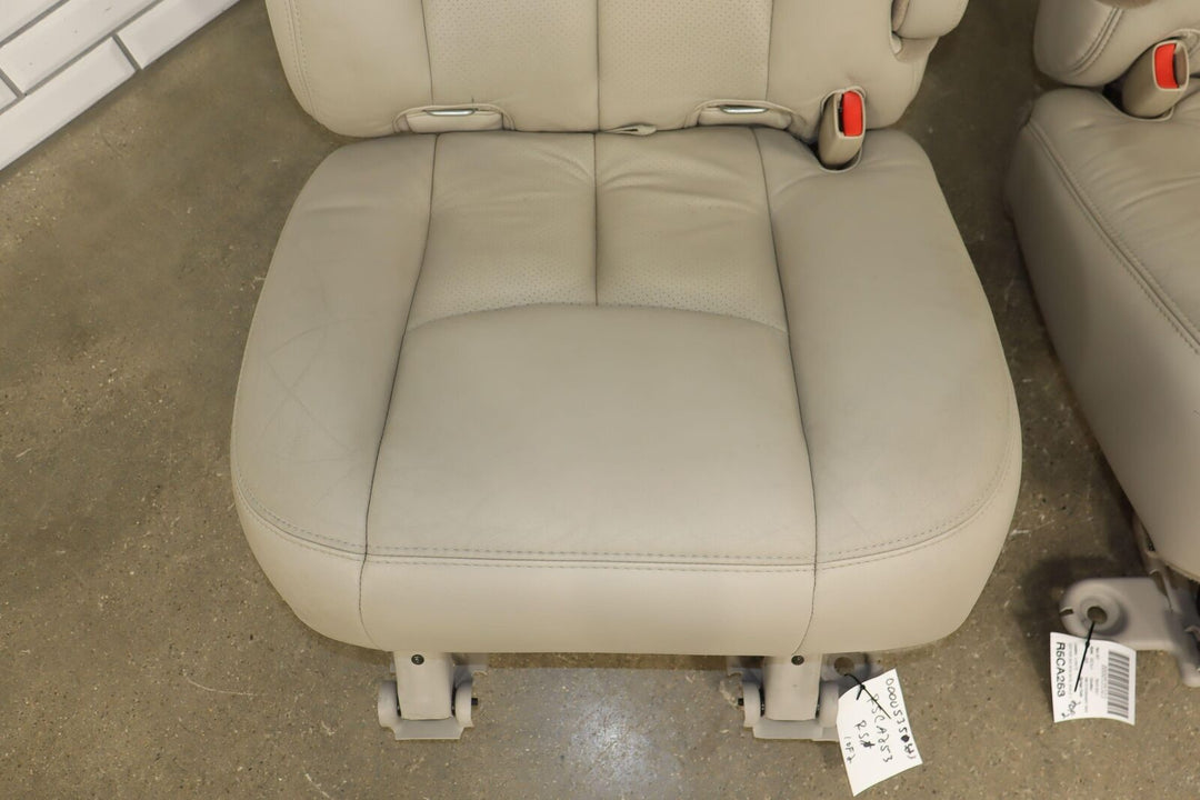 03-06 Cadillac Escalade SWB Shale Leather Heated 2nd Row Captains Chairs