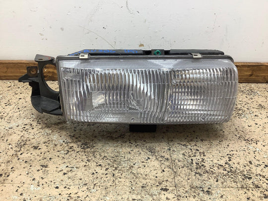 91-96 Buick Roadmaster Wagon Passenger Right Headlight (See Notes)