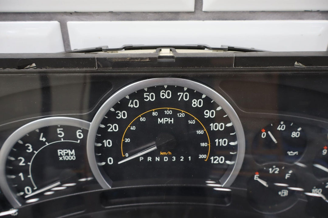 06-07 Hummer H2 120MPH/200KPH Speedometer Cluster (15129441)