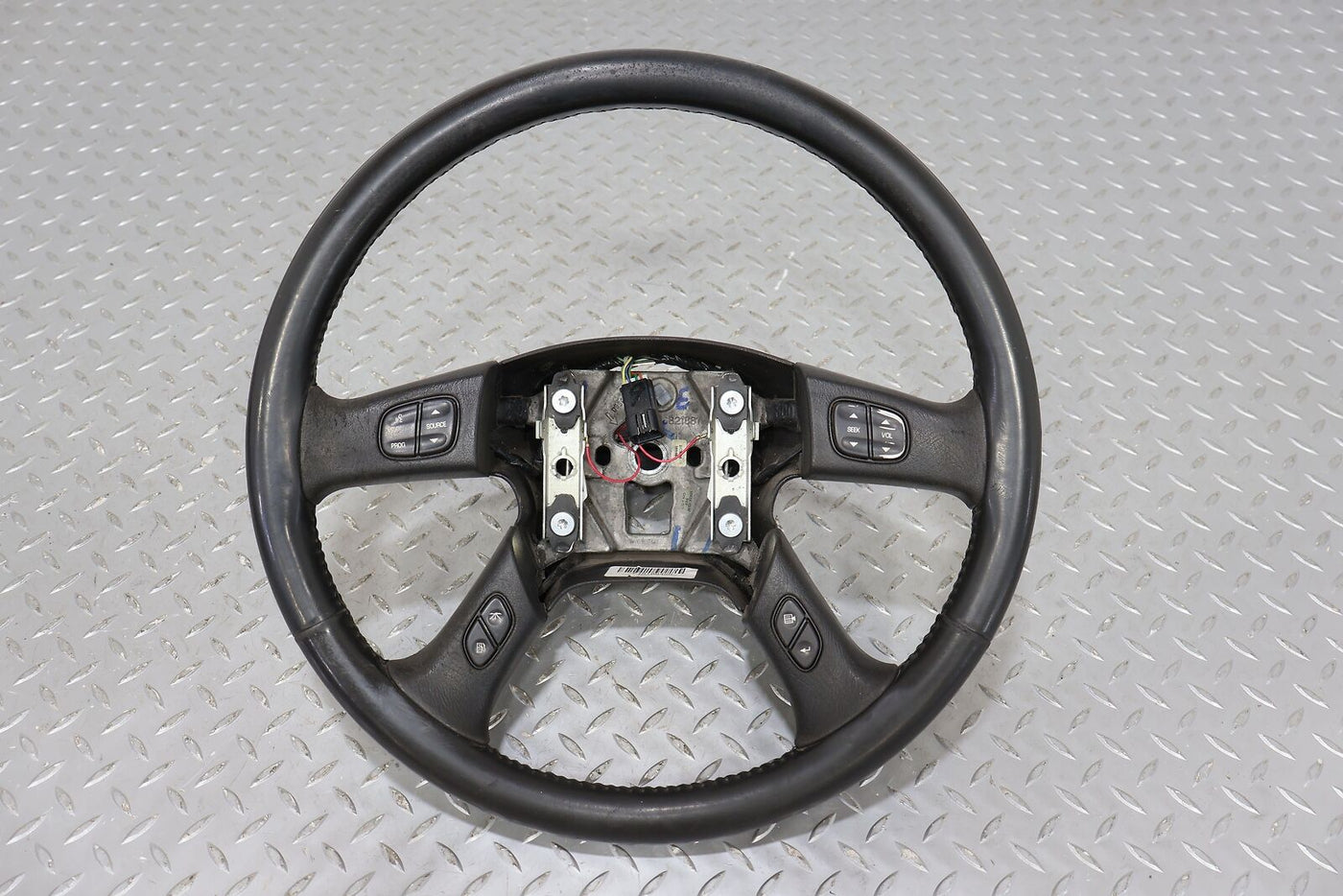 03-07 Hummer H2 OEM Leather Steering Wheel (Ebony 19I) See Notes