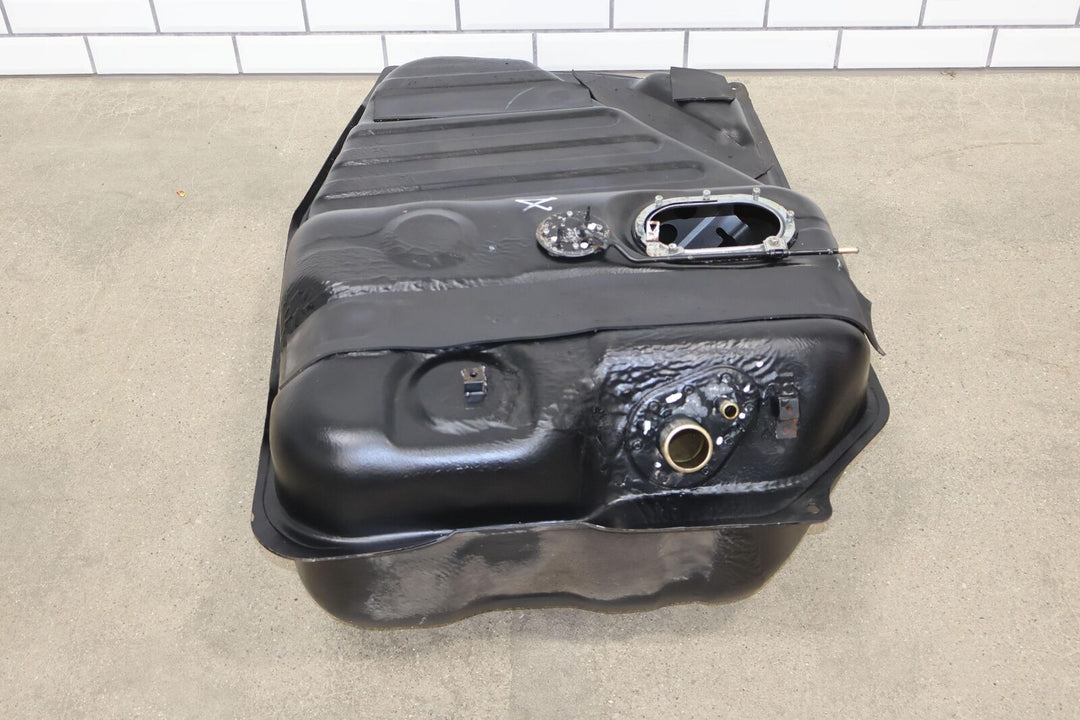 96-97 Lexus LX450 91-97 Land Cruiser 25.1 Gallon Gasoline Fuel Tank (No Pump)