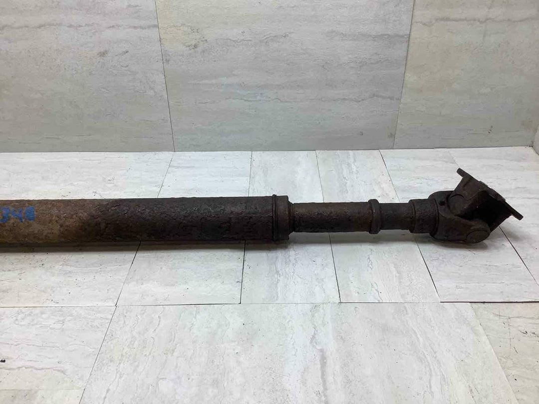 99-02 Toyota Land Cruiser Lexus LX470 Rear Drive Shaft W/ Good U-Joints