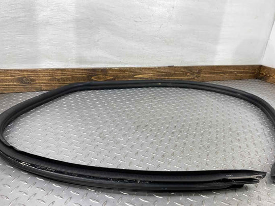 99-05 Porsche 911 996 Convertible Left Pssngr Door Weather Stripping Gasket Seal