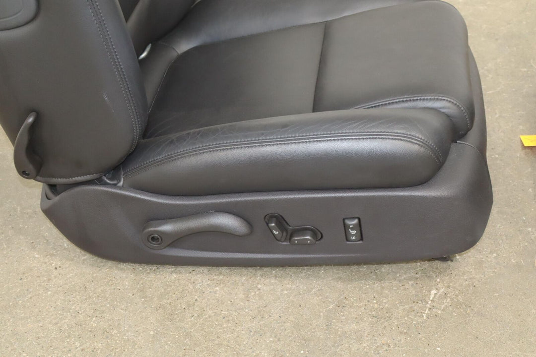 03-06 Chevy SSR Pair of LH & RH Leather Seats Ebony (192) *1 Burn Mark*