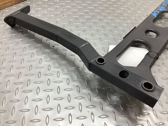 03-10 Bentley Continetal GT Radiator Support Bracket 3W0199521D