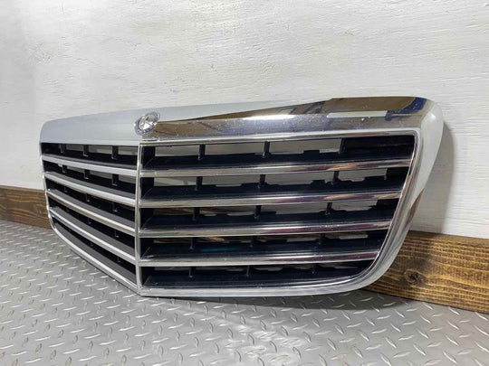 03-09 Mercedes E350 W211 Front Chrome Upper Grille OEM (Chrome) See Notes