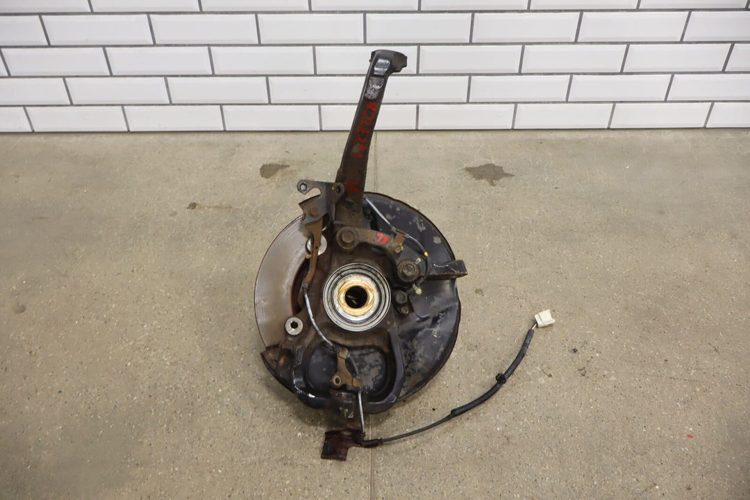 98-07 Lexus LX470 / Land Cruiser 4.7L Left Driver Front Spindle W/Brake Rotor