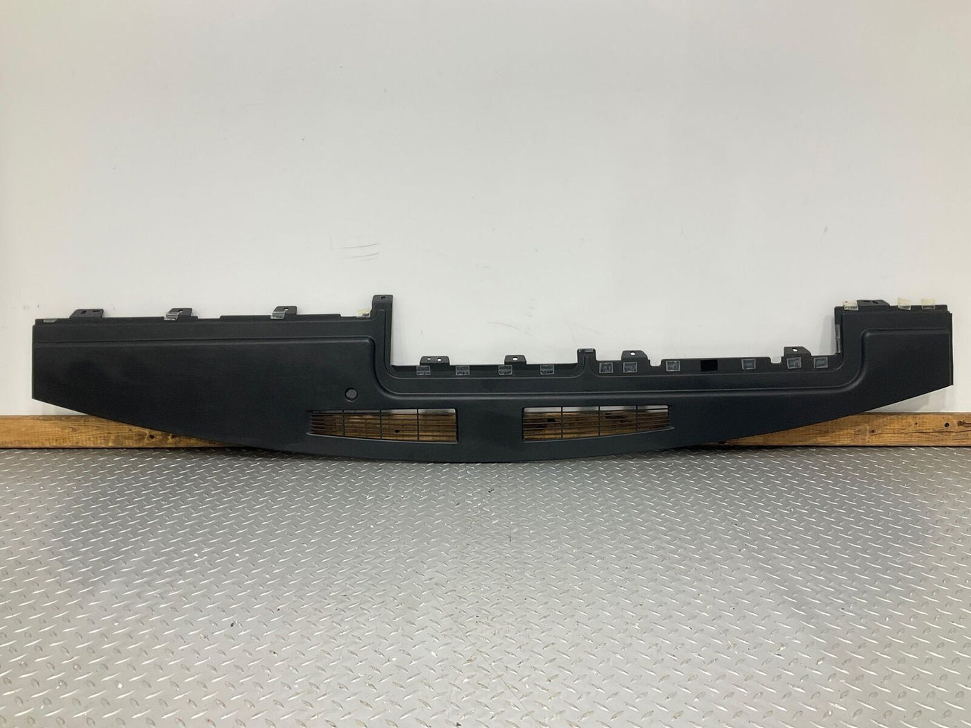 03-07 Hummer H2 OEM Upper Dash Cover Pad (Ebony 48I) See Description