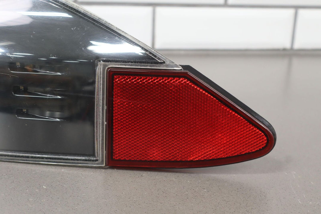 2012-2020 Tesla Model S Passenger Right Outer Tail Light (Body Mounted)