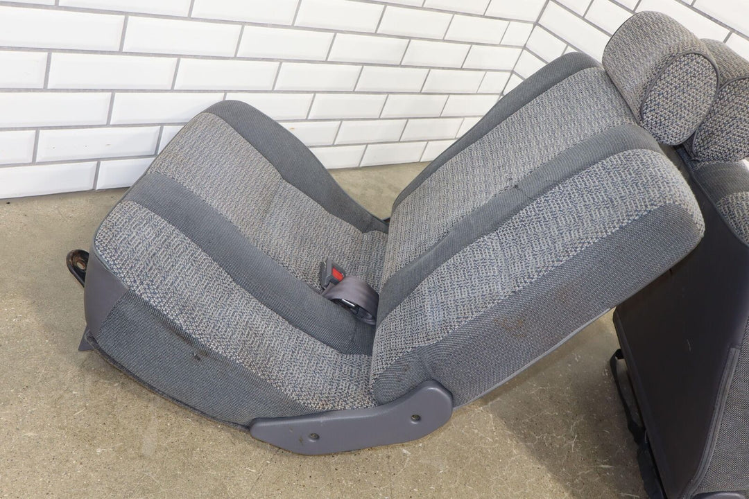 1992 Toyota Land Cruiser Pair LH&RH 2nd Row Cloth Seat (Gray FD10) Some Tears