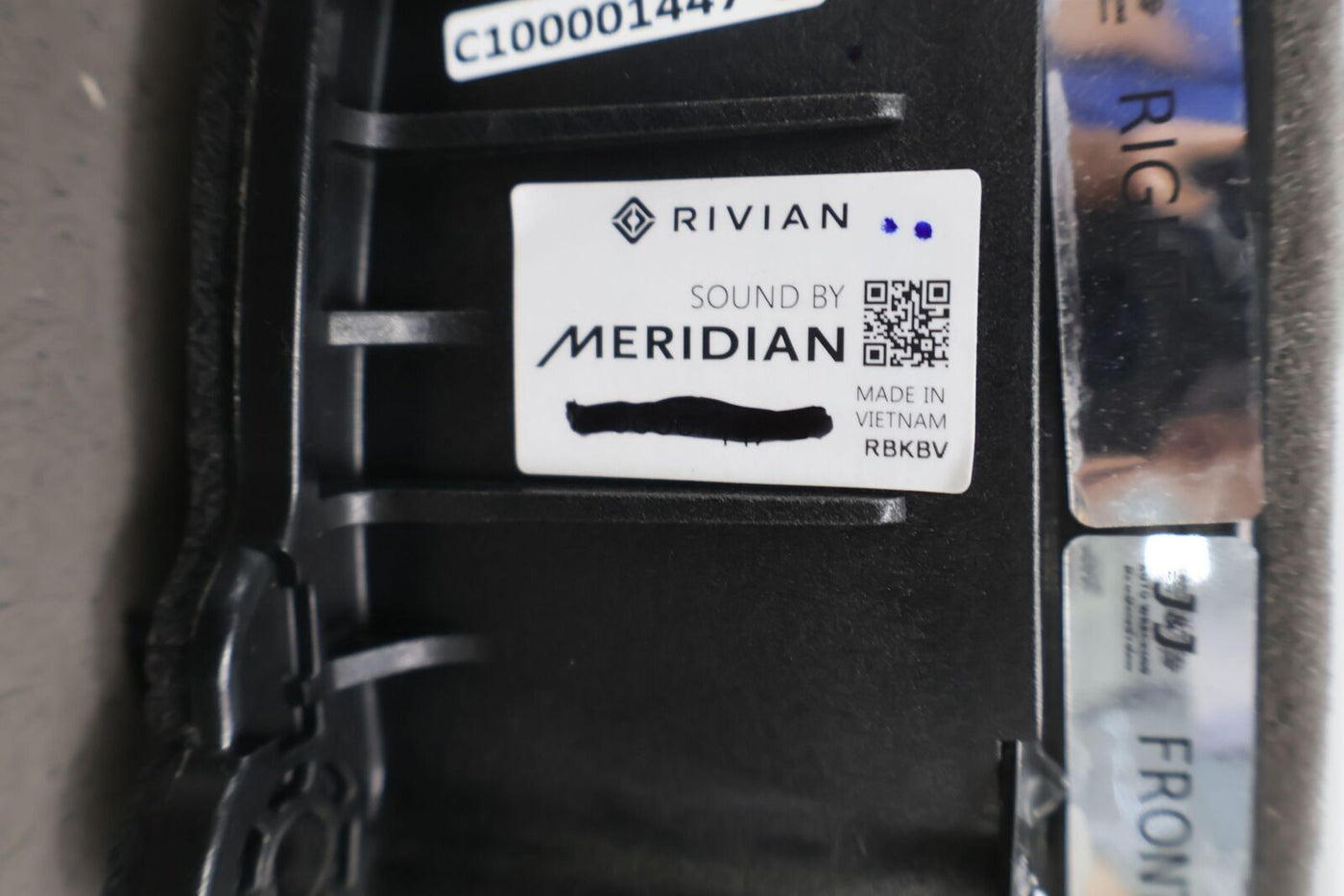 22-24 Rivian R1T OEM Front Right RH Meridian Door Speaker (C100001447-G)
