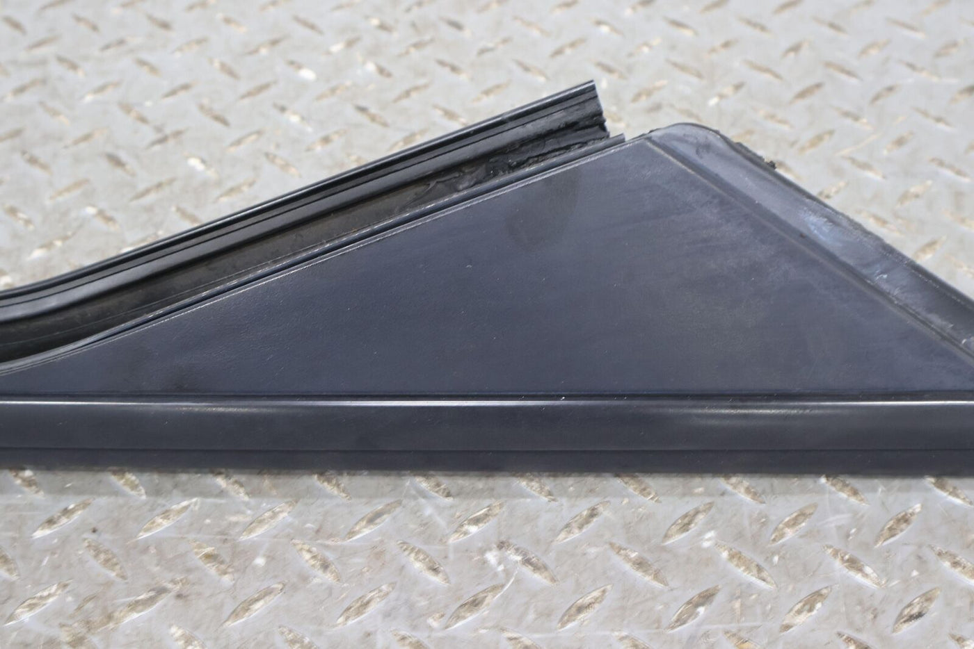 97-04 Chevy C5 Corvette Left LH Exterior A-Pillar Panel (Textured Black)