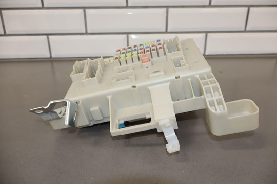 03-09 Lexus GX470 4.7L Interior Cabin Fuse Relay Junction Box OEM