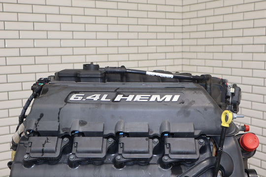 Dodge Mopar SRT-8 6.4L 392 Hemi V8 video tested