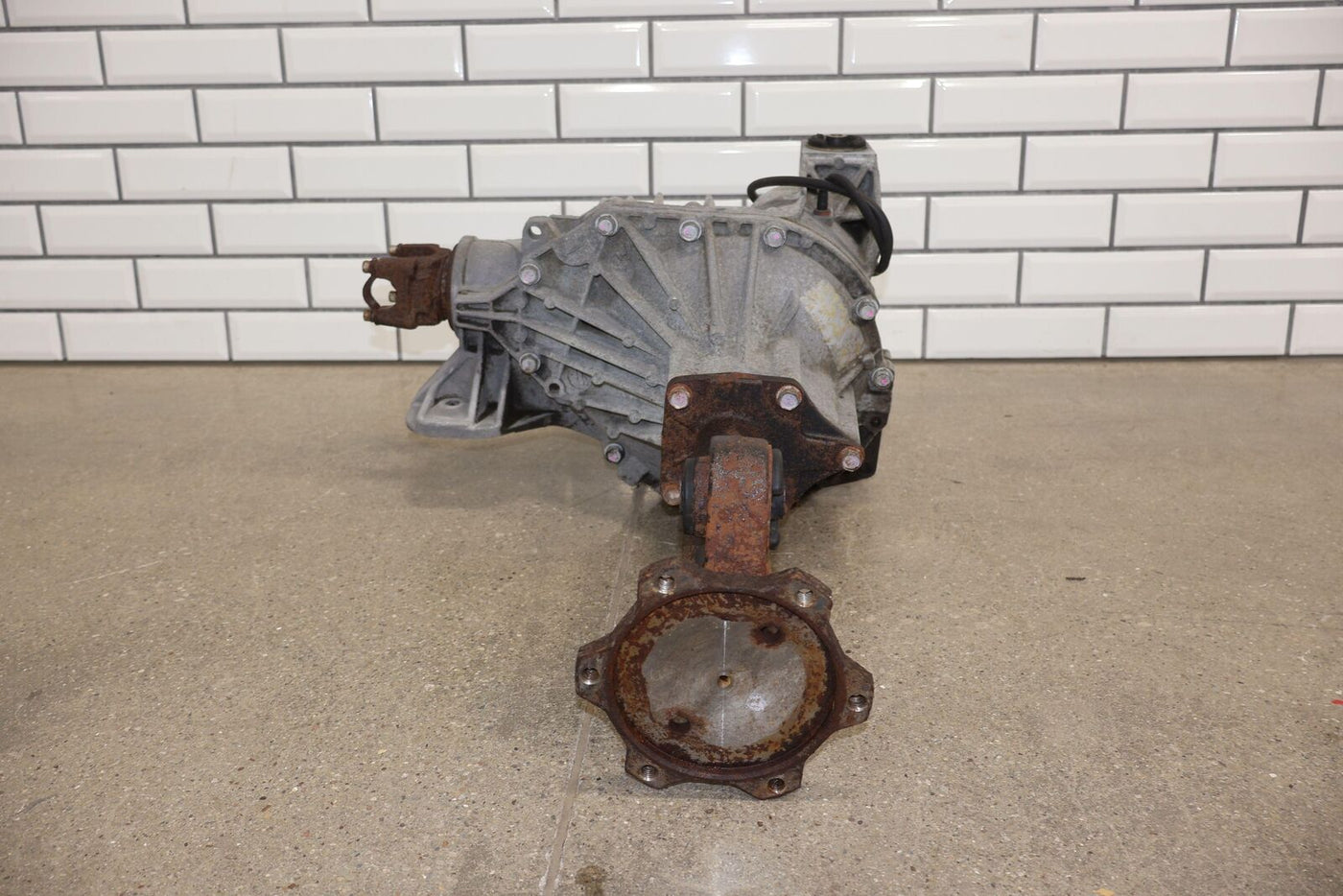 2003-2007 Hummer H2 Front Carrier Differential 4.10 Gear Ratio (GT5) 73K Mies