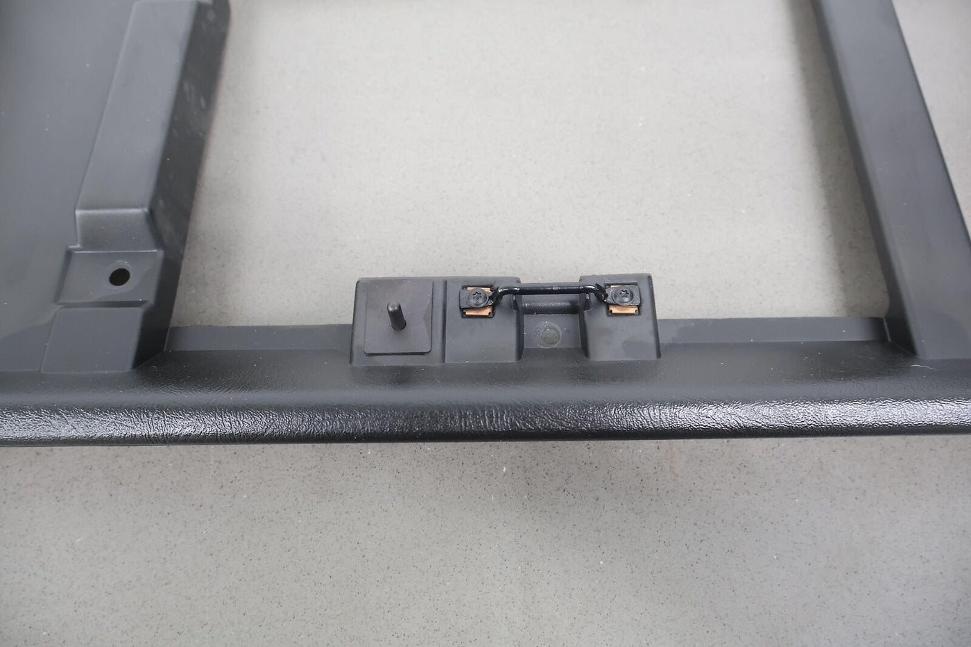 2005-2007 Hummer H2 Interior Glove Box Surround Trim Panel (Ebony 482)