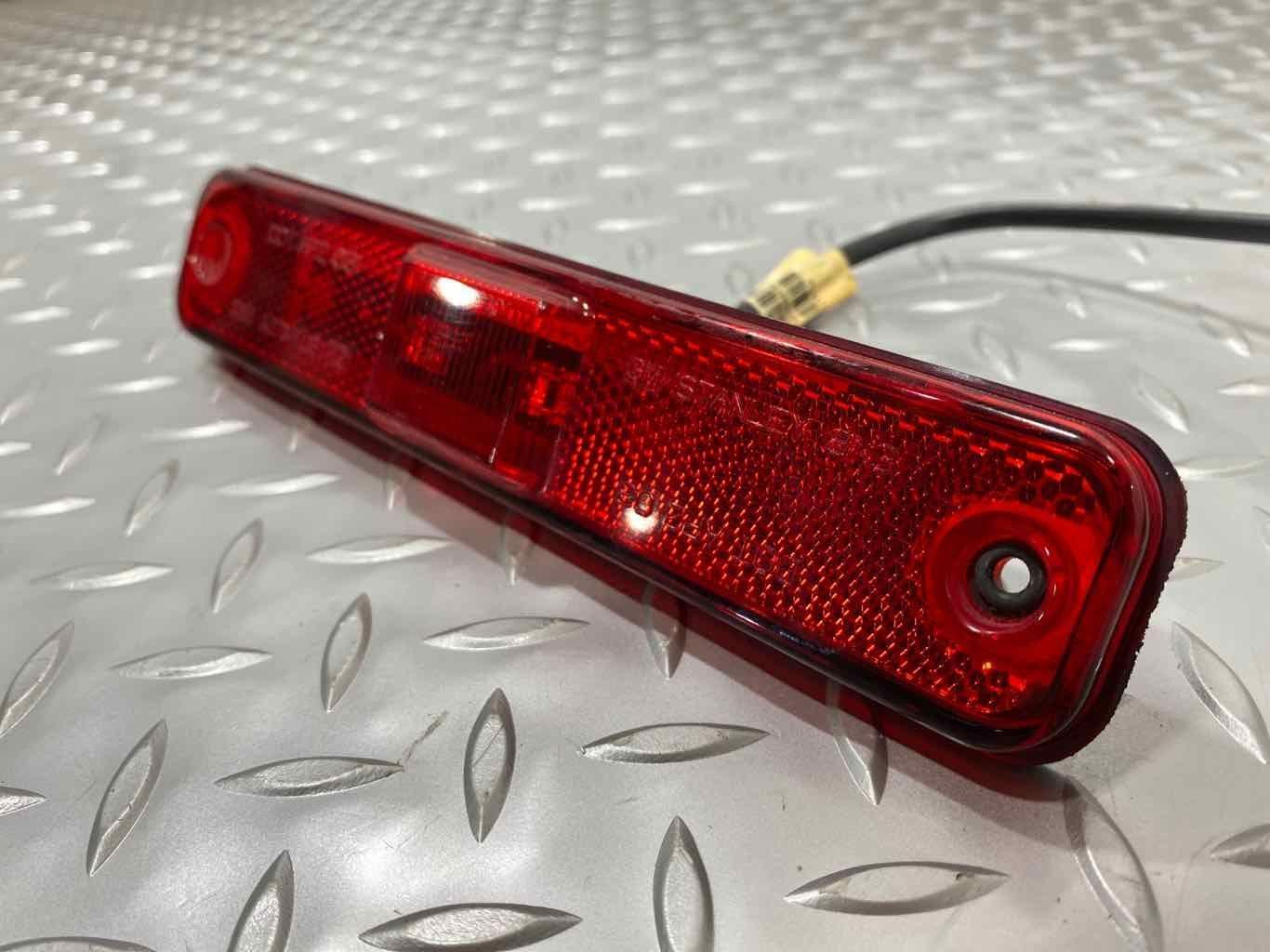 03-09 Hummer H2 Left LH Rear Red LED Side Marker Light/Lamp OEM Tested