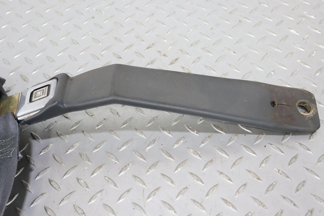 84-87 Chevy C4 Corvette Front Passenger Right RH Seat Belt Retractor (Gray)Notes