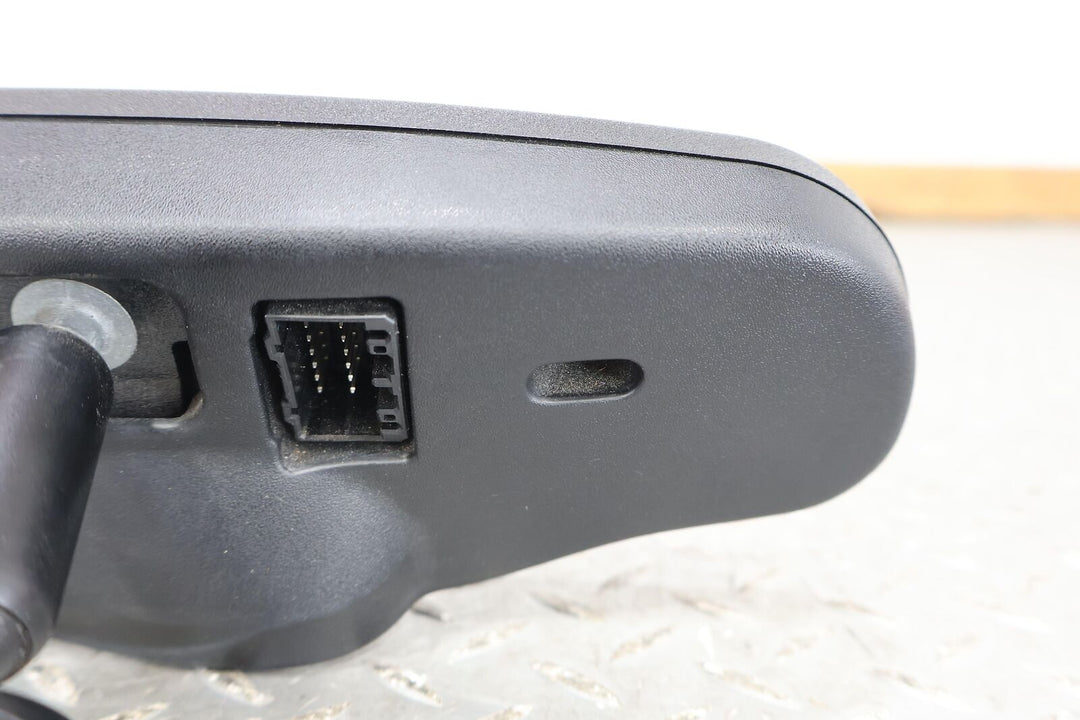 10-13 Silverado/Avalanche/Tahoe/Sierra/Yukon Interior Rear View Mirror (Black)