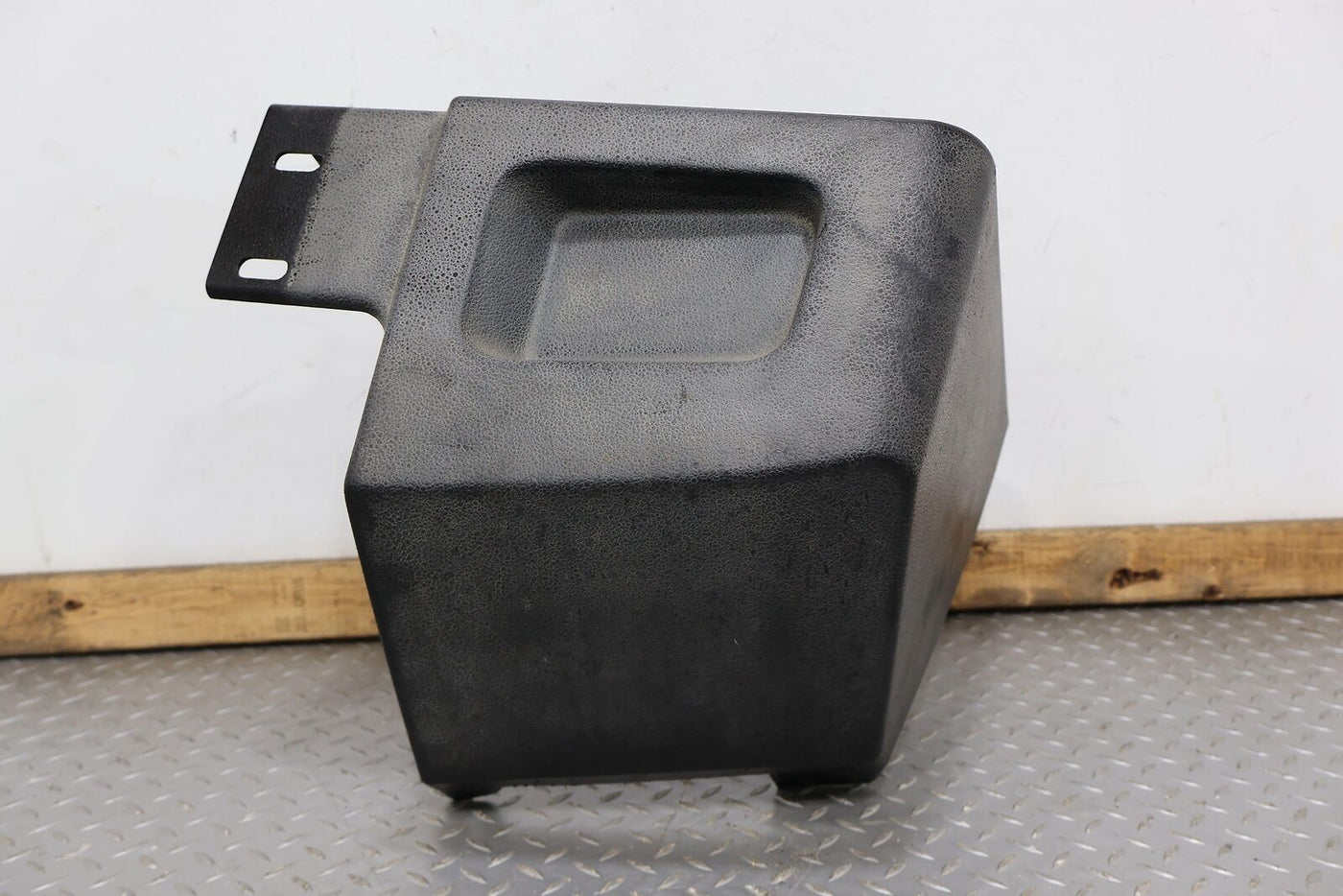 03-05 Hummer H2 REAR Right RH Bumper Cover End Cap (Textured Black) See Notes