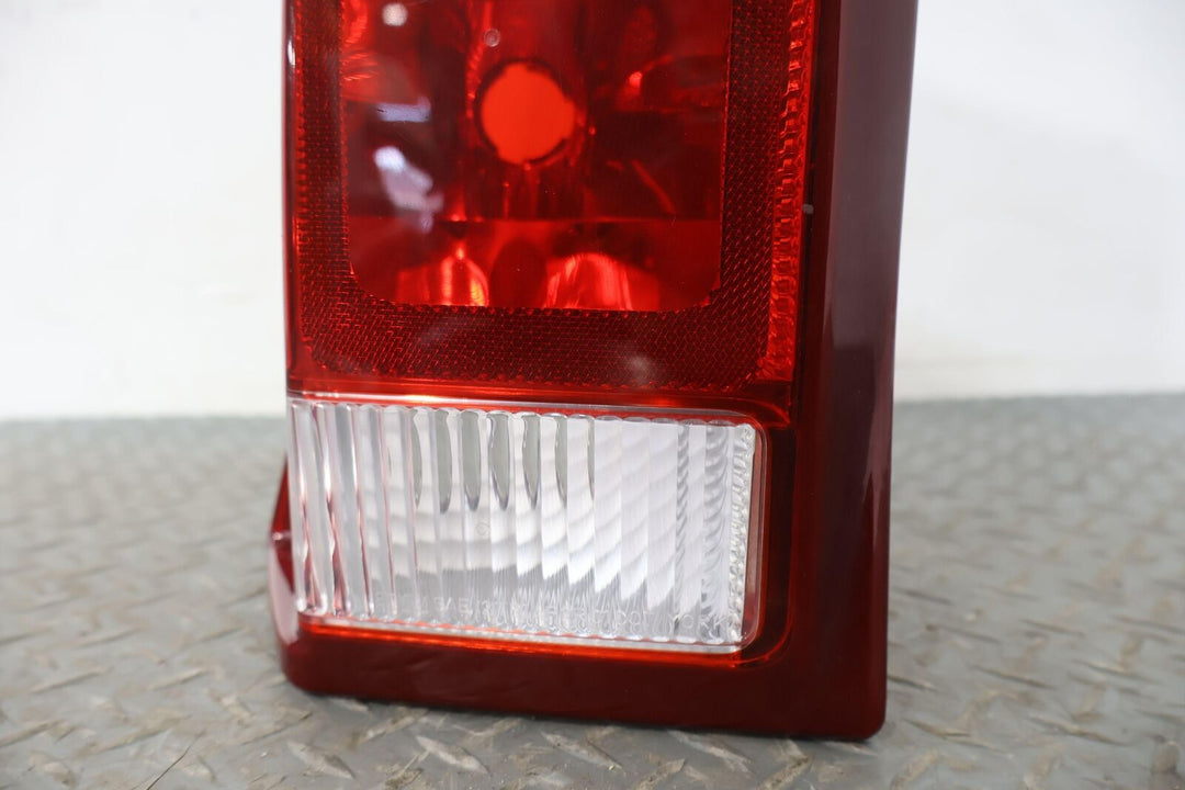 02-06 Cadillac Escalade Short WB Rear Left LH Tail Light Lamp (Tested) OEM