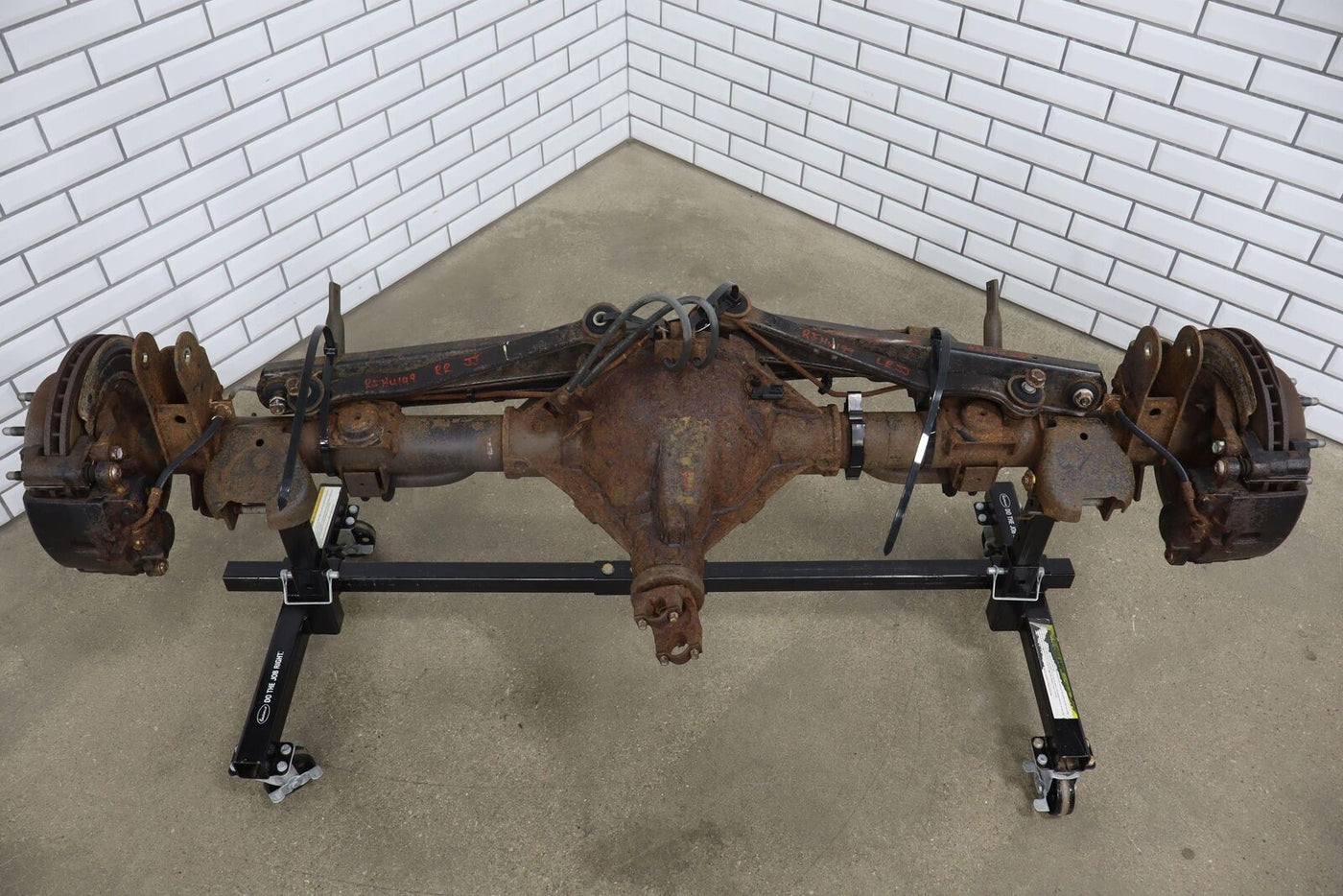 03-05 Hummer H2 Solid Rear Axle 4.10 Gear Ratio (Opt GT5) W/ Brakes 103K