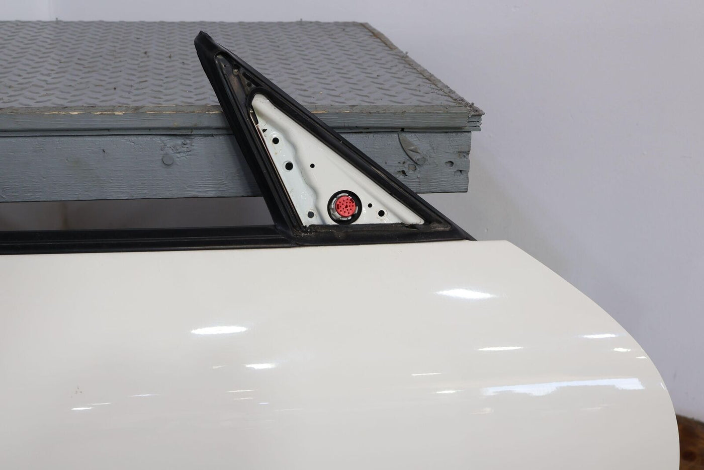 97-04 Porsche Boxster 986 996 Convertible Right RH Door Shell Biarritz White Z2